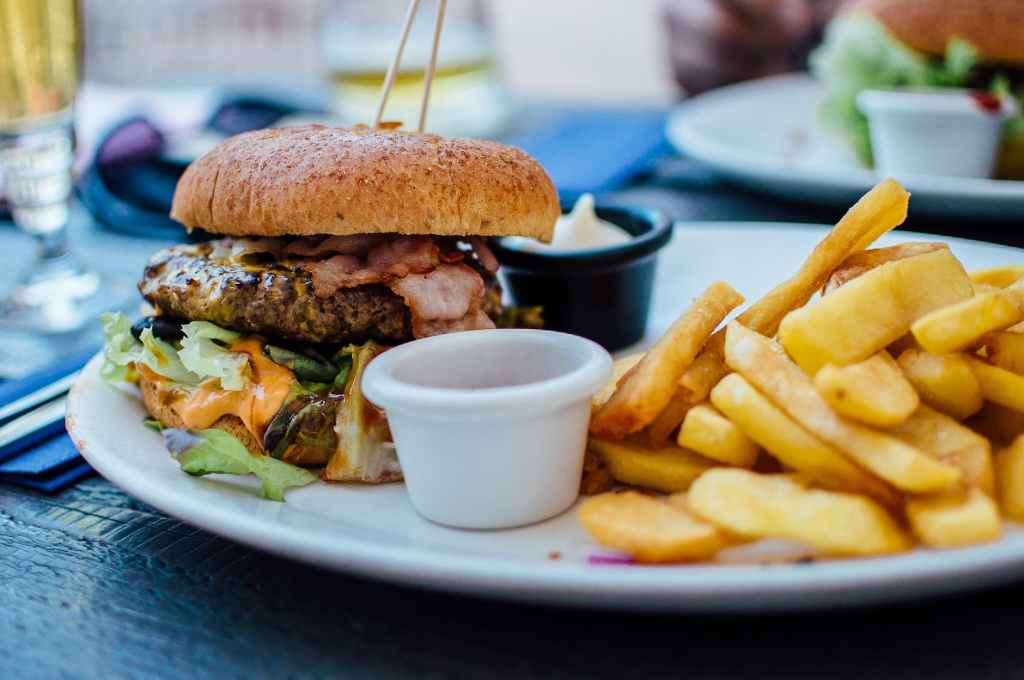 How to Start a Food Business with No&nbsp;Money?